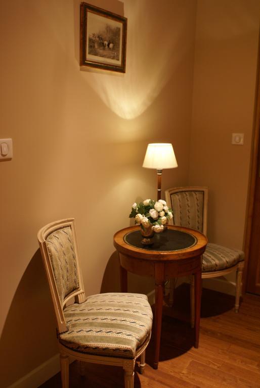 La Cour Des Carmes Bed and Breakfast Arras Exteriör bild