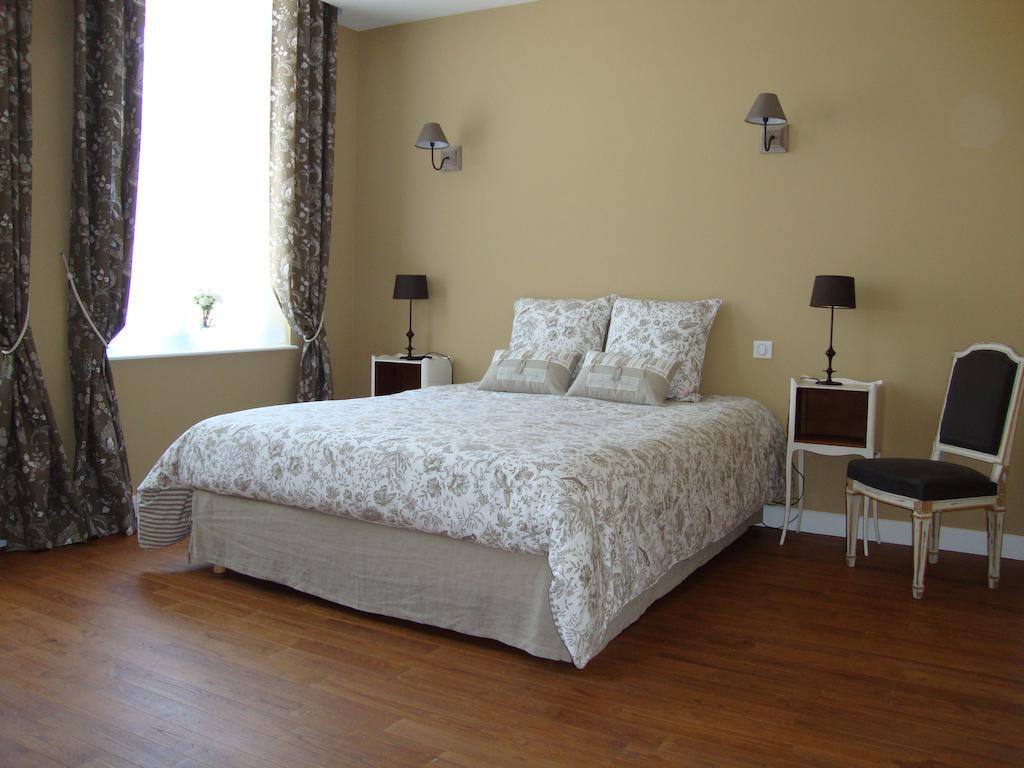 La Cour Des Carmes Bed and Breakfast Arras Rum bild