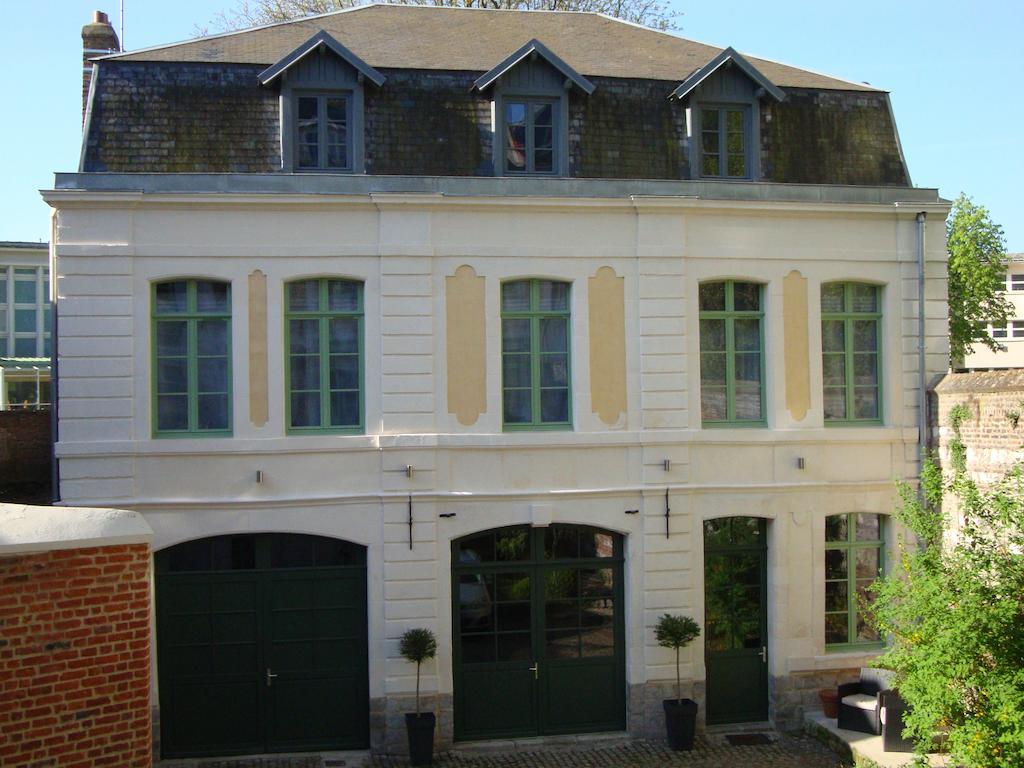 La Cour Des Carmes Bed and Breakfast Arras Exteriör bild